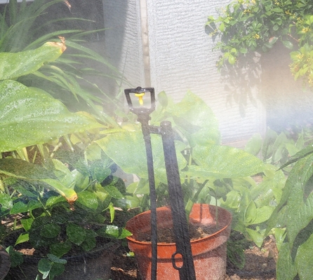 Duurzame snelle aansluiting Rotary Sprinkler Refractive Atomization voor gazon irrigatie