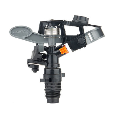 Afbeelding toont grote afstand roterende rockerarm/impact roterende sprinkler voor irrigatie