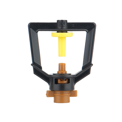 Roterende sprinkler met refractieve atomisatie ideaal voor irrigatie in de landbouw en bosbouw