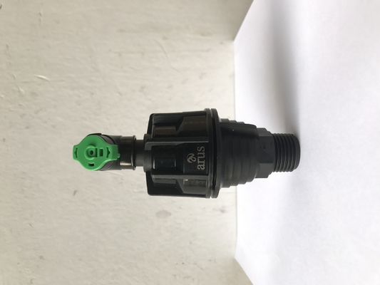 Ingenieurswerk Plastic Multi-outlet Nozzle Sprinkler voor 360-versnellingsdrijving tuin irrigatie