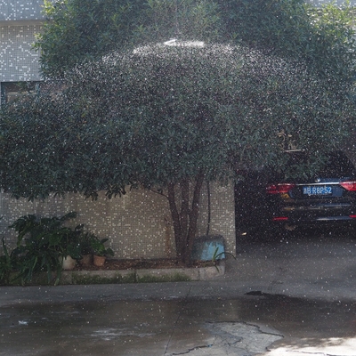 G-type Rotatie Land- en bosbouw Irrigatie-sprinkler met waterverdeling