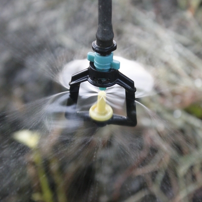 Roterende sprinkler voor de irrigatie van kwekerijen Duurzaam en refractief atoomontwerp